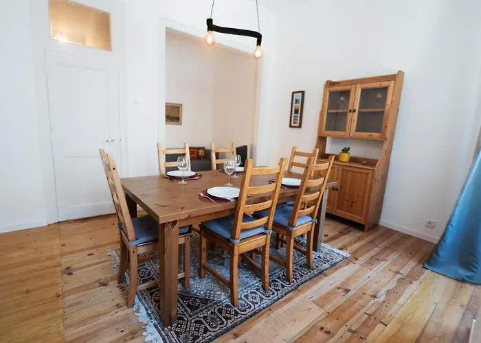 Alfarrobeira House