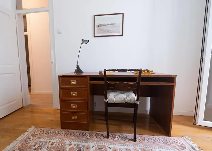 아파트 Alfarrobeira House *